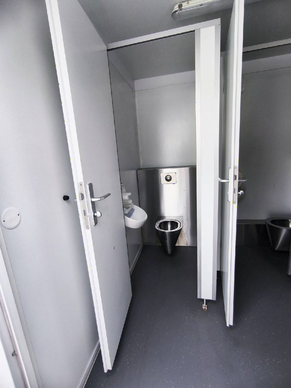 Sanitärcontainer 30', gebraucht