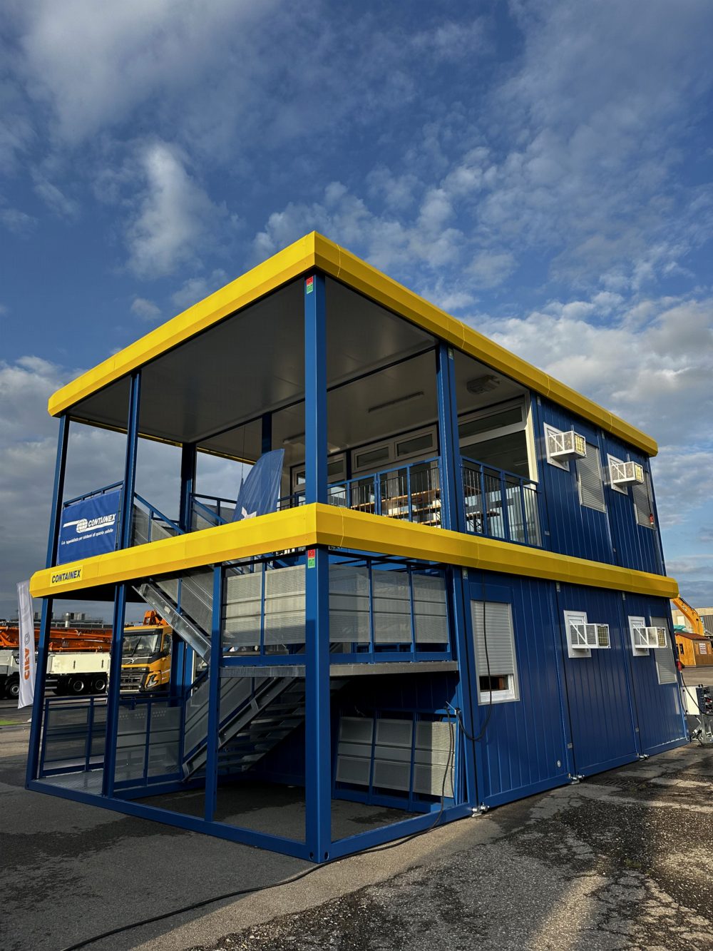 8x20' Gebrauchtcontaineranlage