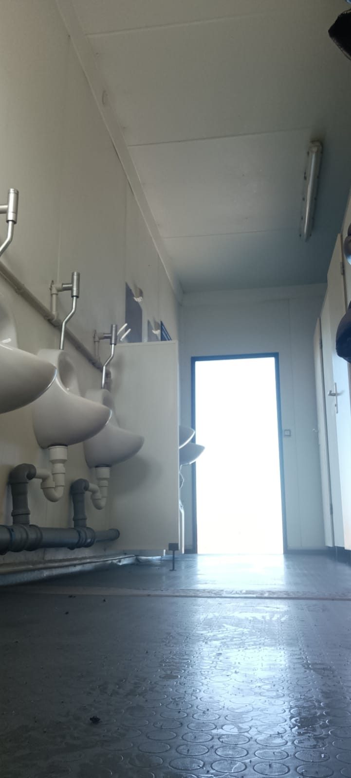 Sanitärcontainer 20'